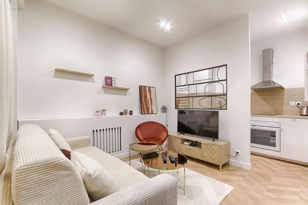 Cambodge Pere Lachaise : Cosy Studio 2P Apartment Paris